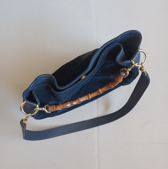 Gucci Bamboo Black Suede Bag - Picture 2 of 14